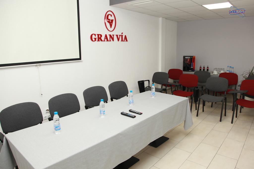 Gran Via Hotel Burgas Bagian luar foto