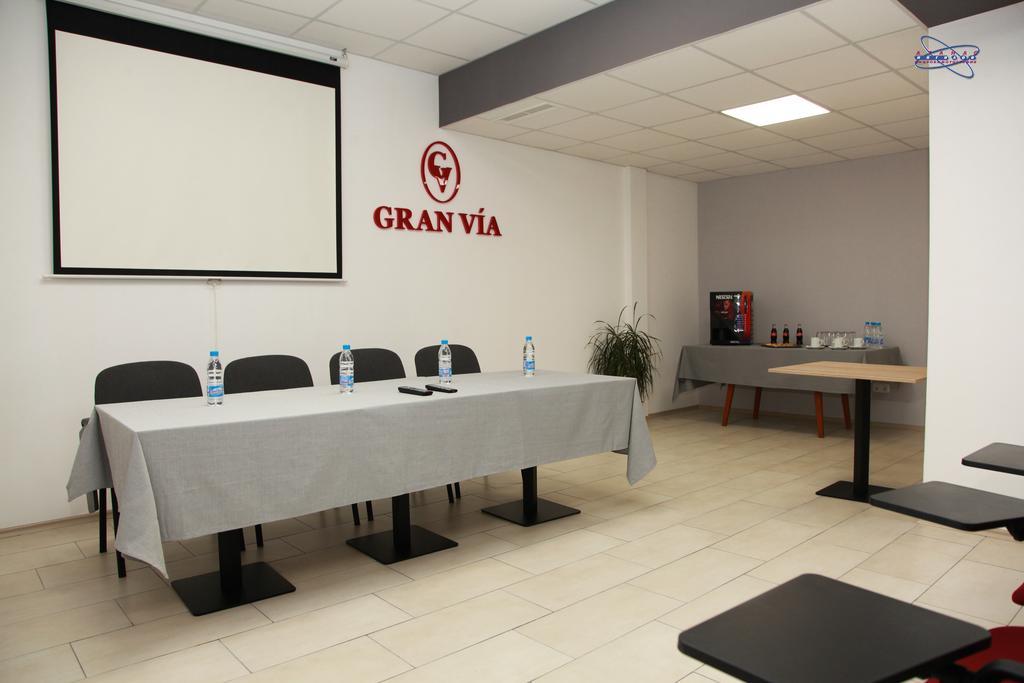 Gran Via Hotel Burgas Bagian luar foto