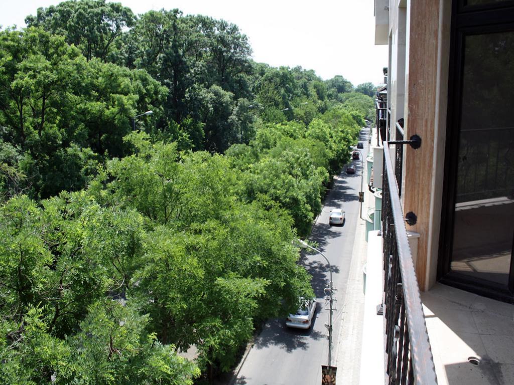 Gran Via Hotel Burgas Bagian luar foto