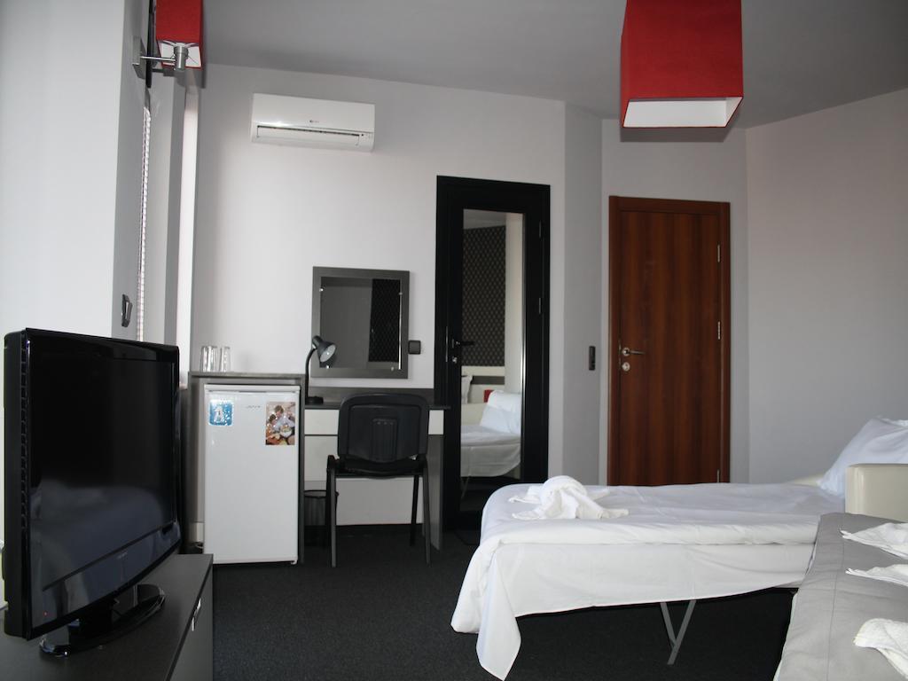 Gran Via Hotel Burgas Bagian luar foto